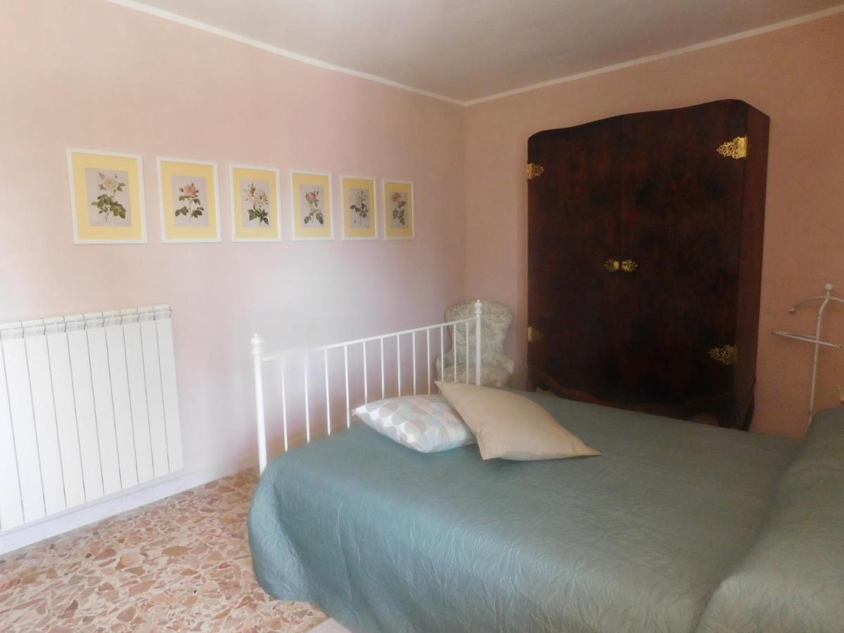 Agliè Signorina Felicita B&B 외부 사진